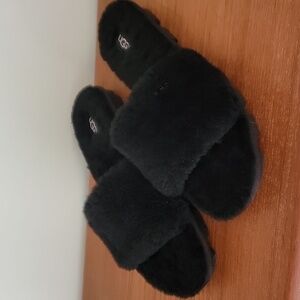 UGG Shearling Slides Slippers Cozetta Black sz7
